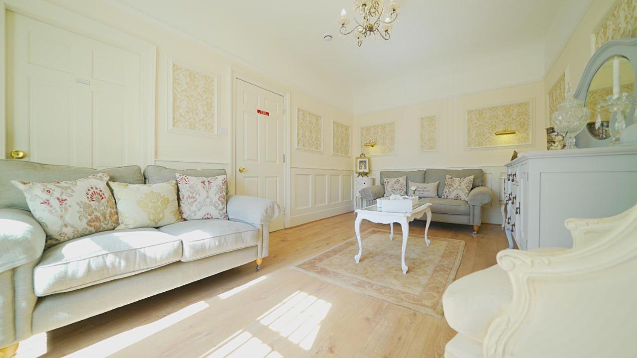 The Old Tramhouse Self Catering Apartments สเตอร์ลิง ภายนอก รูปภาพ